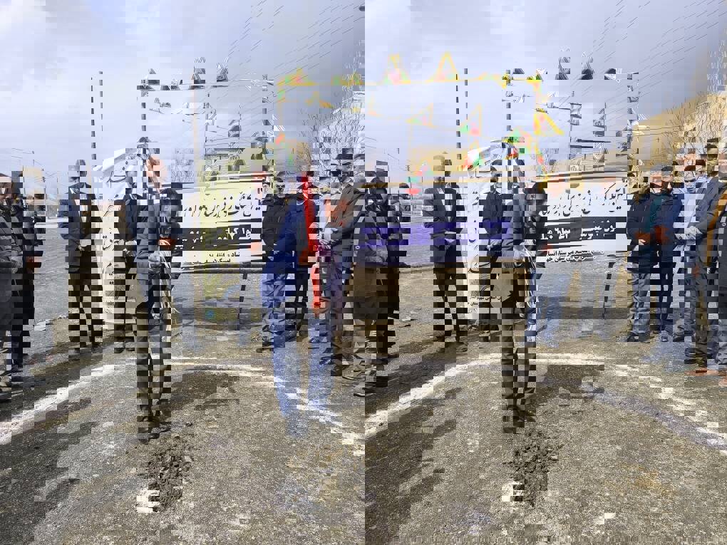 پروژه زیرسازی بلوار روستای ارجنک کلنگ زنی شد