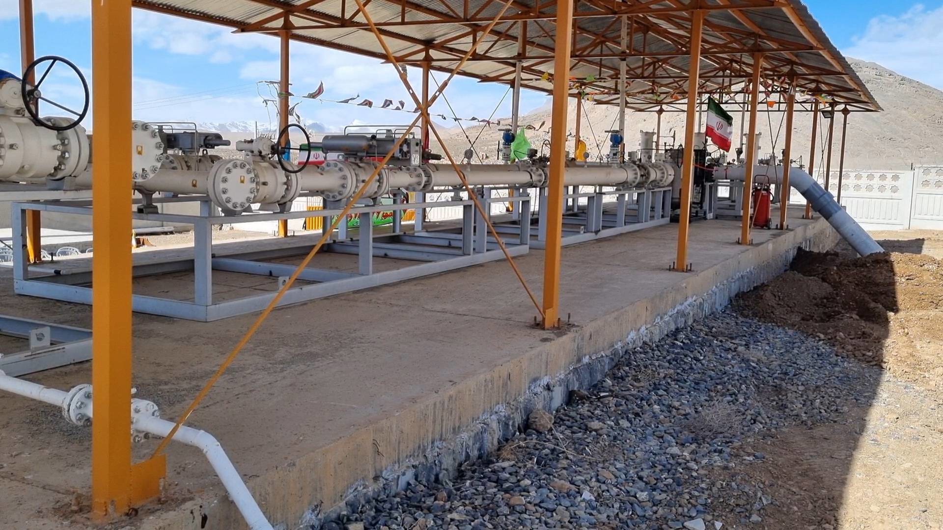 افتتاح ۱۱۵ طرح عمرانی در تیران و کرون