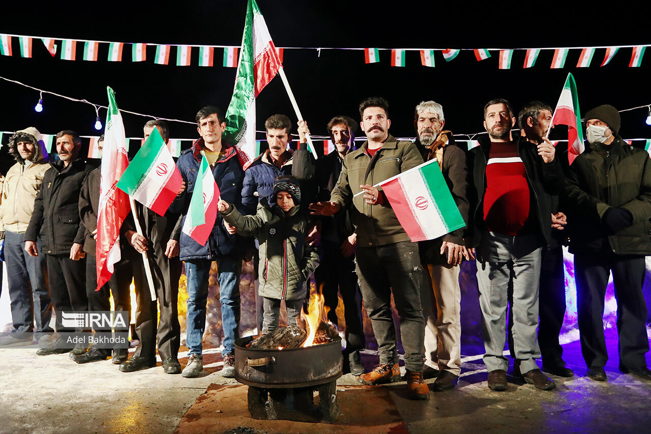 هم‌نوایی بام‌های نصف‌جهان با بانگ «الله اکبر»