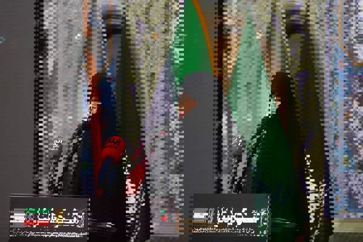 سلامی: جهان باید با ملت مقاوم ایران با احترام و احتیاط صحبت کند