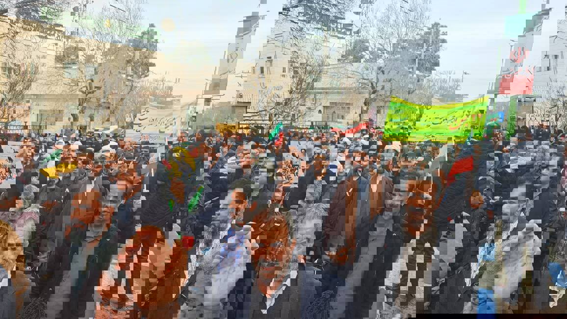 راهپیمایی باشکوه ۲۲ بهمن در اردستان؛ تجلی وحدت، ایمان و ایستادگی مردم