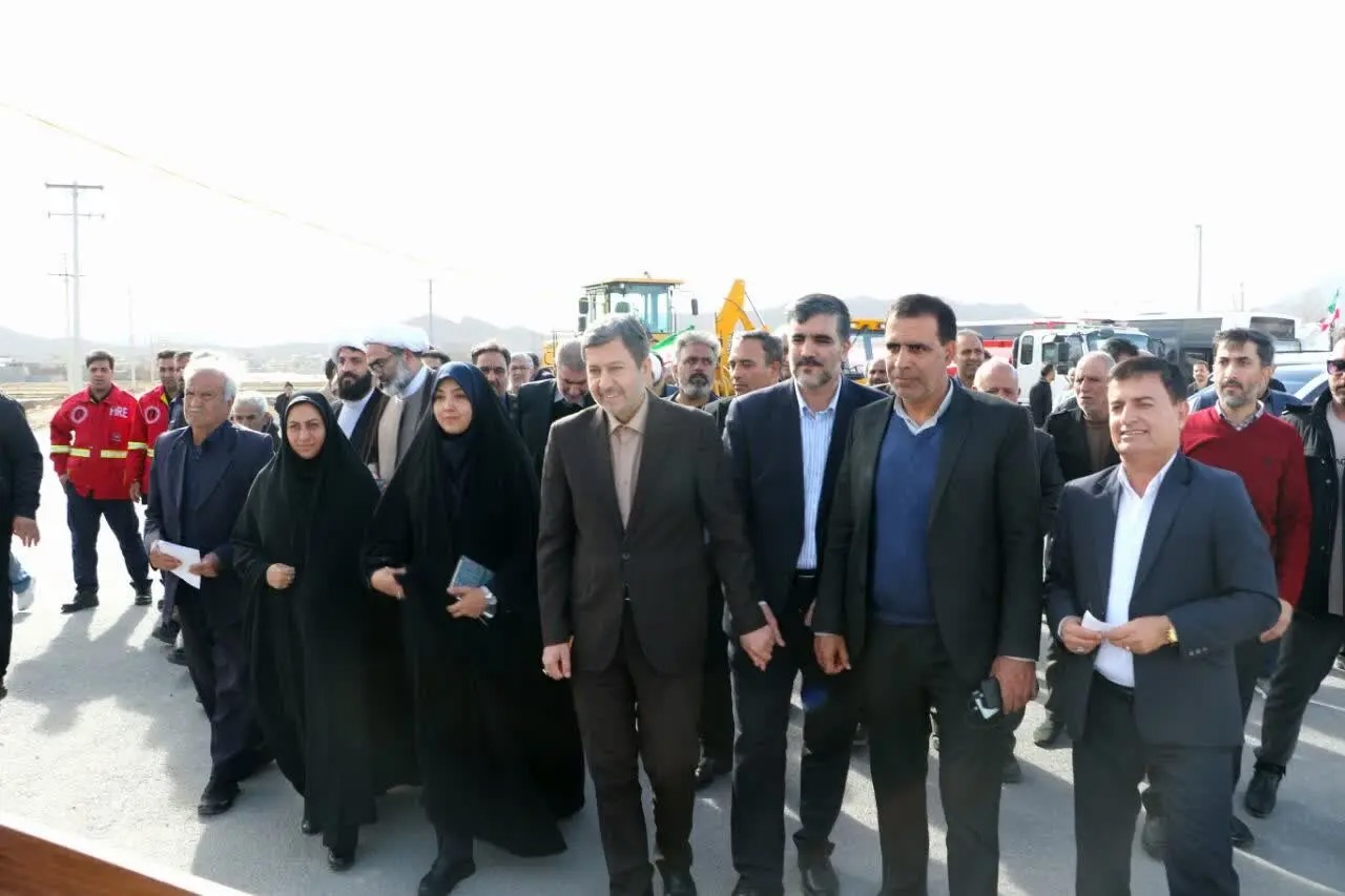 سفر استاندار اصفهان به شهرستان مبارکه با افتتاح و کلنگ‌زنی۵۲۰ میلیارد تومان