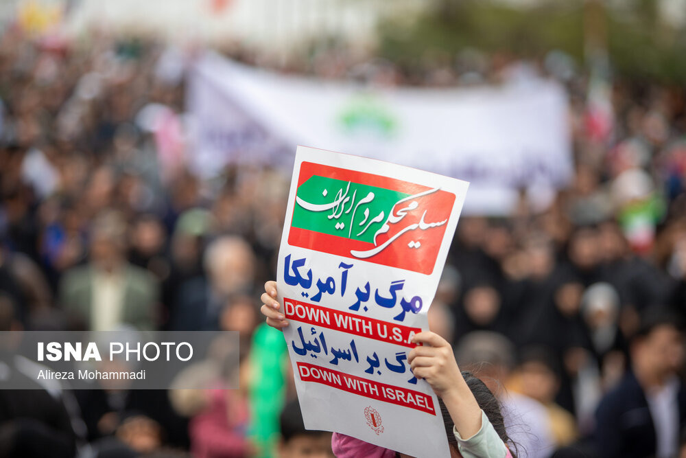 حماسه‌آفرینی مردم شهرستان‌های استان اصفهان در راهپیمایی ۲۲ بهمن