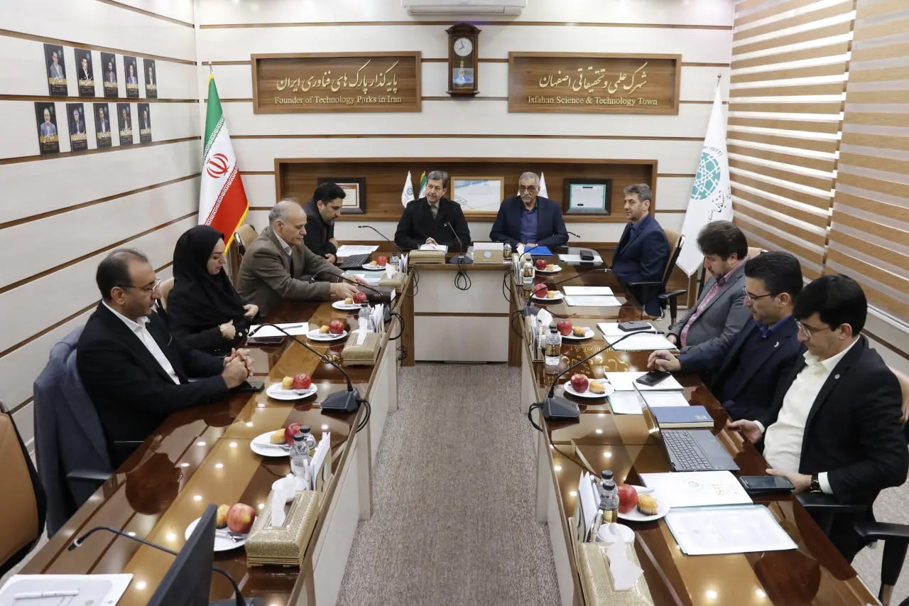 سرمایه‌گذاری در شهرک علمی و تحقیقاتی سرمایه‌گذاری در آینده پایدار استان است