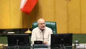 انتقاد «جمهوری اسلامی» از سخنان اخیر رئیس مجلس درباره افزایش حقوق