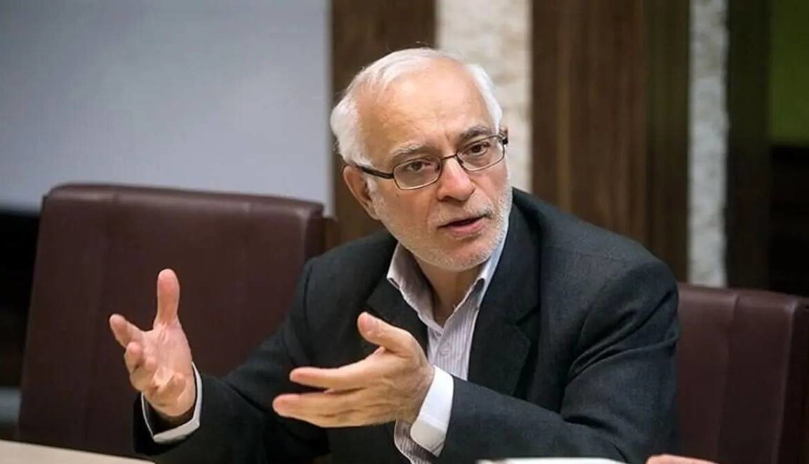 ترامپ با قایق‌های توپ‌دار به سمت ایران حرکت کرده است