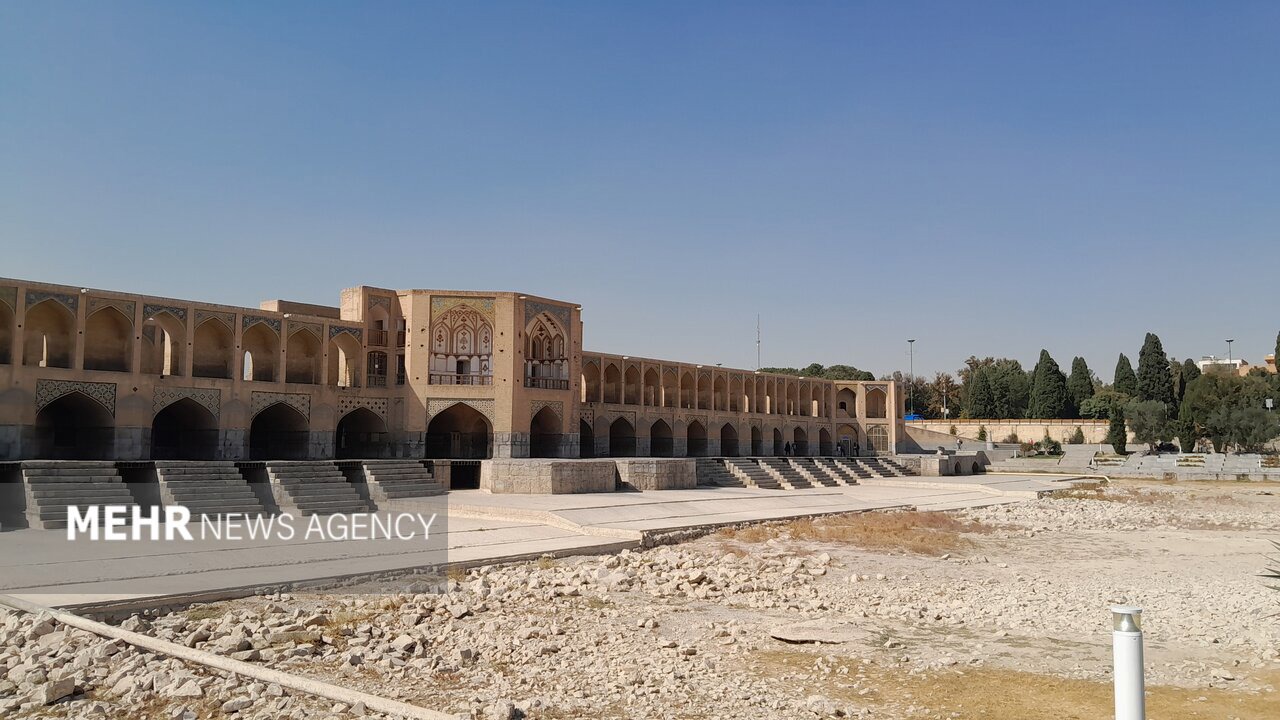 کیفیت هوای اصفهان قابل قبول است