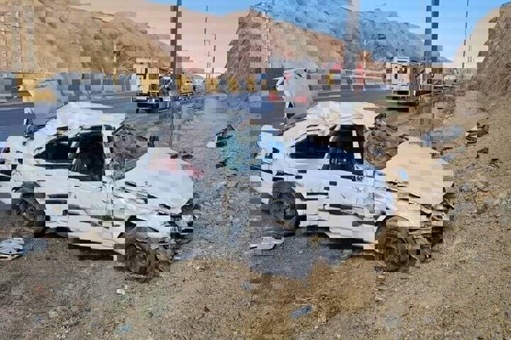 تصادف پراید و پژو در مبارکه ۸ مصدوم داشت