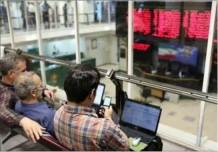 بورس به دلار و طلا باخت