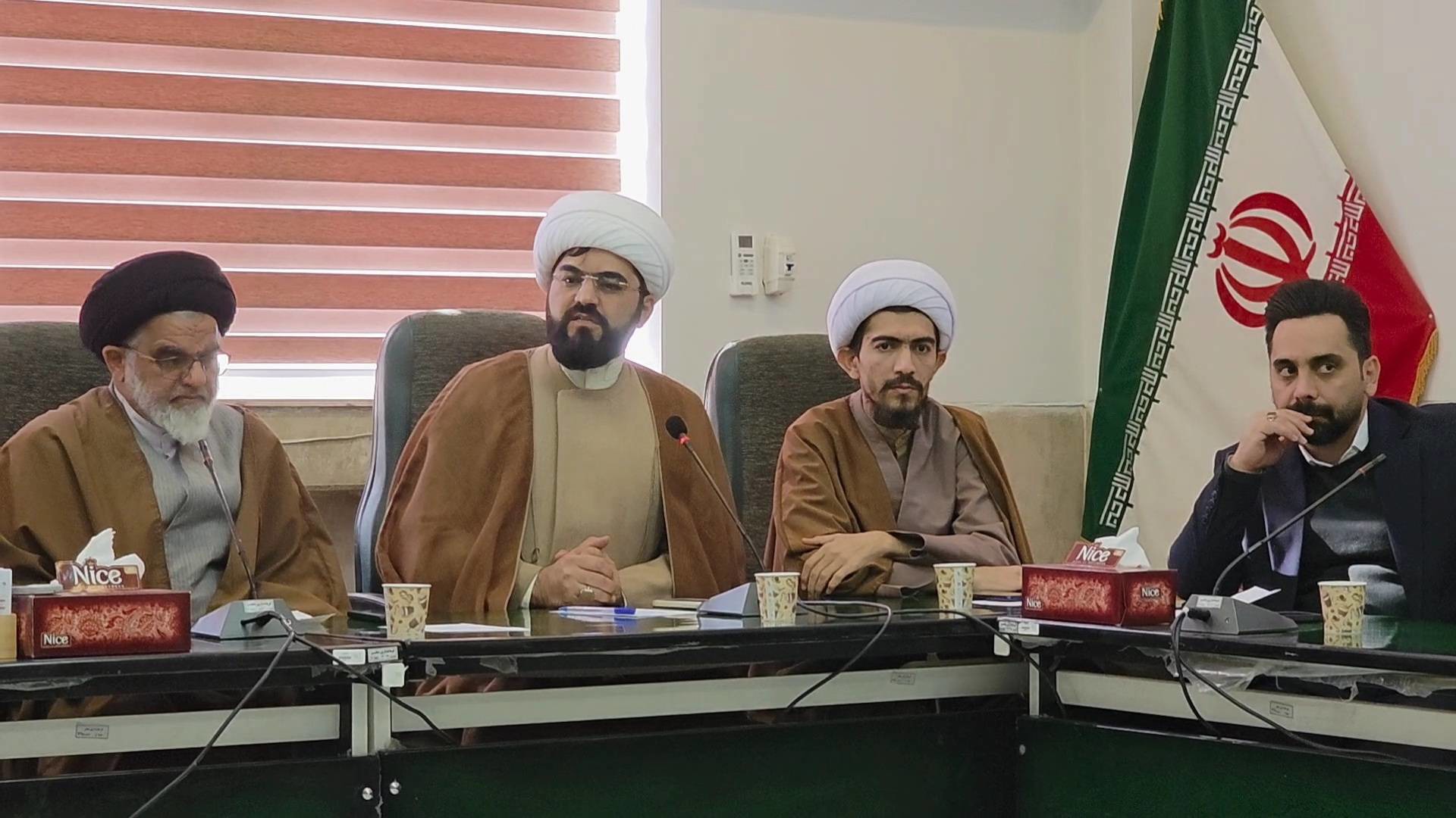 دو خبر کوتاه از نطنز و بادرود