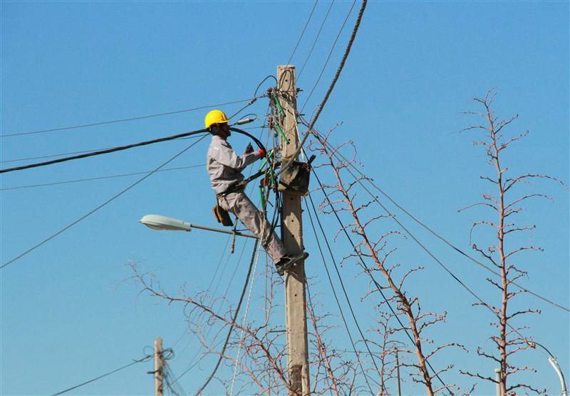 بهسازی ۱۸ کیلومتر شبکه برق کاشان