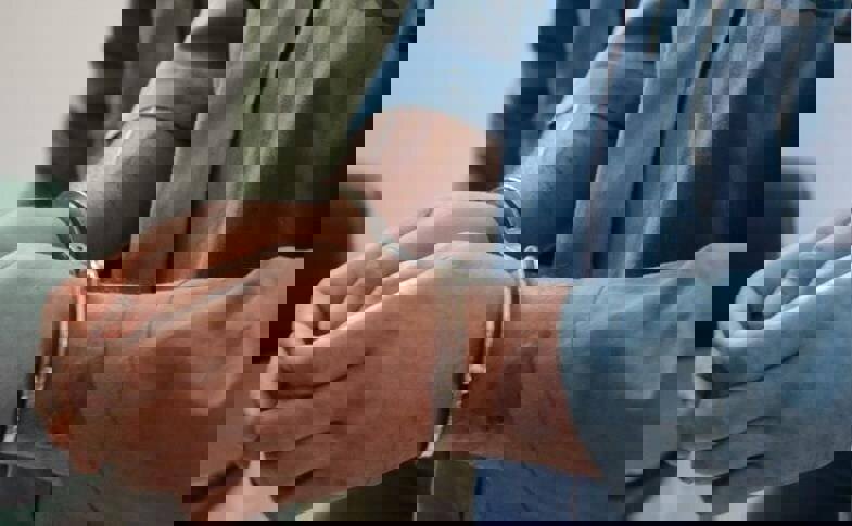 سارقان کابل چند استان کشور در نایین دستگیر شدند