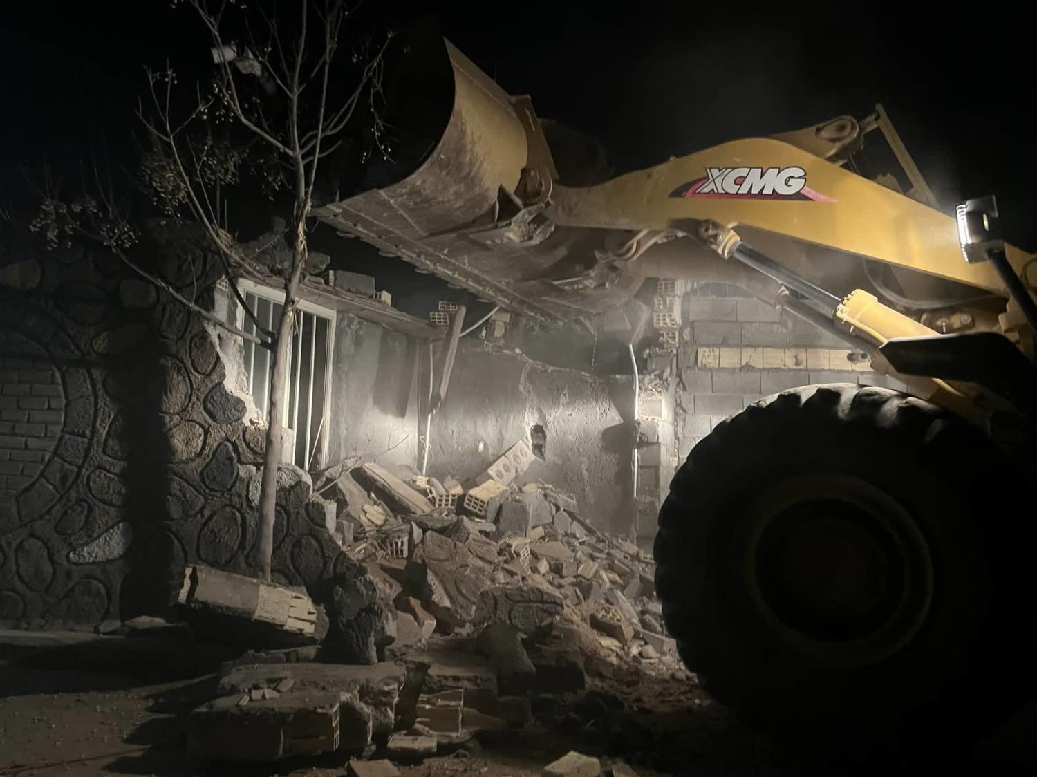 اجرای احکام تخریب ساخت و ساز‌های غیر مجاز در برخوار