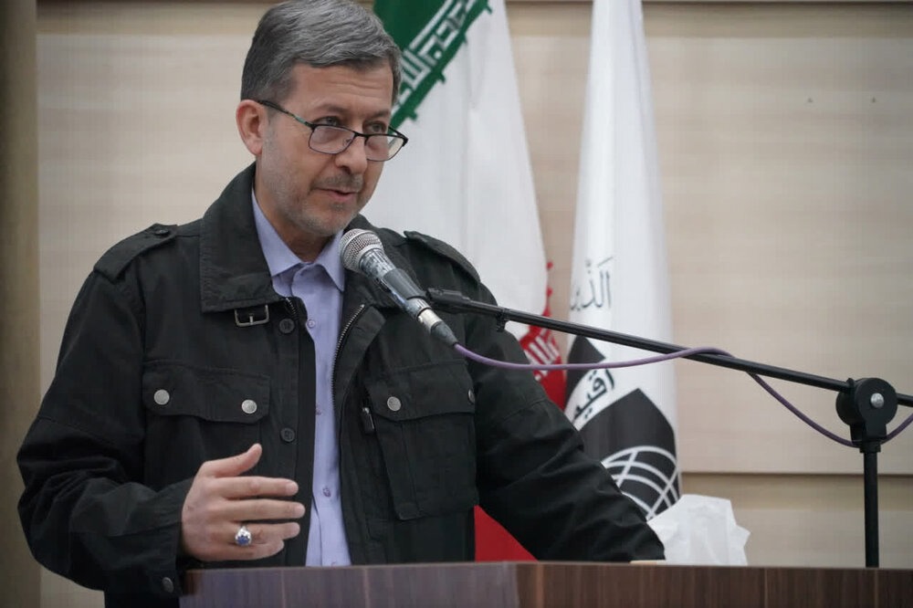 استاندار اصفهان: نماز تکیه‌گاه آرامش مدیران و شاخص تمایز در کیفیت خدمت‌رسانی است