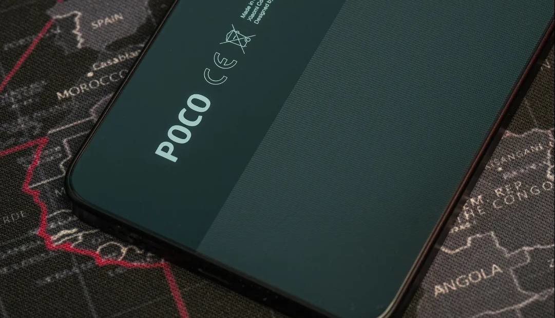 پوکو با گوشی X۸ به گلکسی S۲۶ سامسونگ طعنه زد