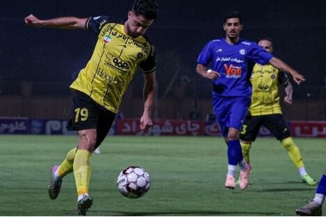 برگزاری دیدار سپاهان و استقلال خوزستان با حضور تماشاگران