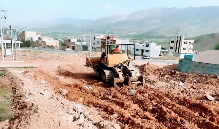 آغاز عملیات آماده‌سازی ۹ هکتار اراضی نهضت ملی در فریدونشهر