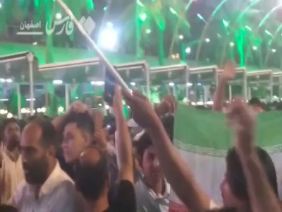 فیلم/ قیام عاشورایی اصفهانی‌ها در بین‌الحرمین