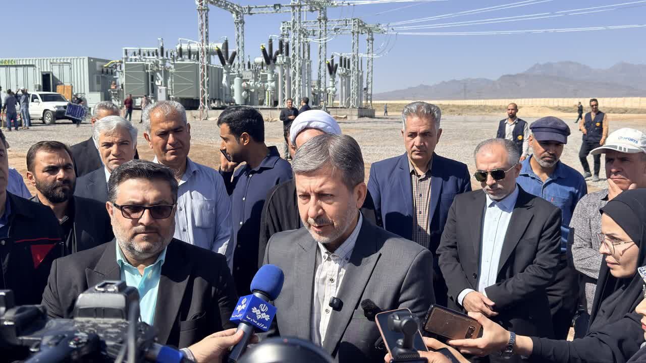 جمالی نژاد: ۵۷۰۰ مگاوات برق خورشیدی در اصفهان تولید می‌شود
