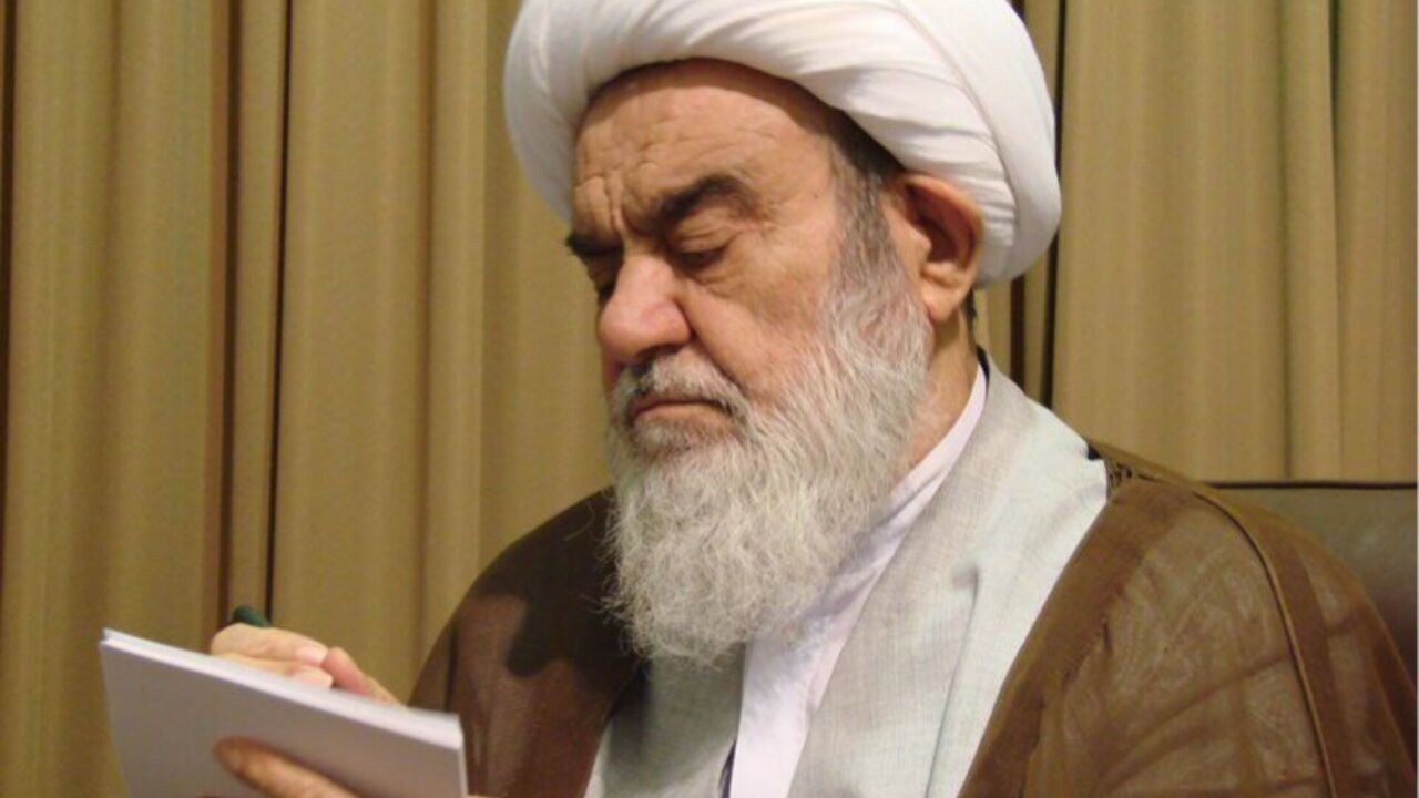 پیام تسلیت آیت الله مظاهری به مناسبت درگذشت آیت الله فیاض