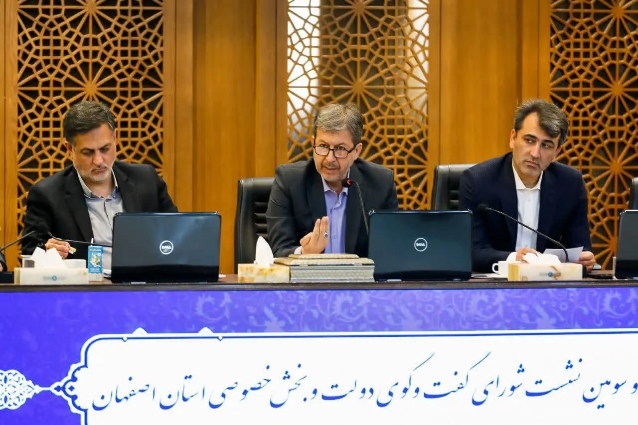 لزوم شفاف‌سازی قراردادهای ترک تشریفات شرکت‌های نفتی روی میز استان