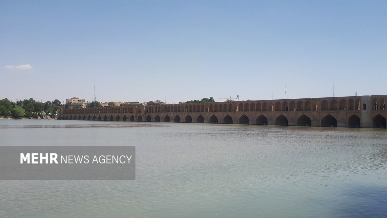 هوای اصفهان قابل قبول است؛ کاشان در وضعیت قرمز