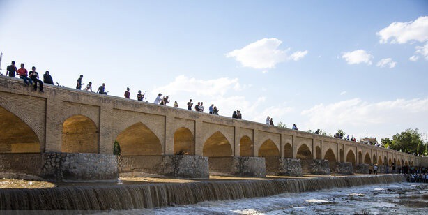سقوط کودک هشت ساله در زاینده‌رود