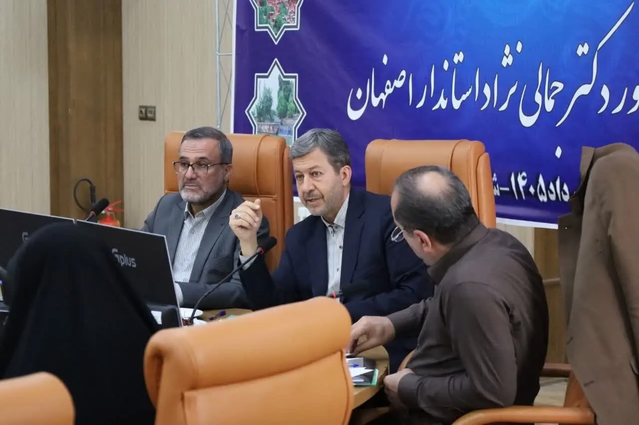 ‌ضرورت پایش مستمر بازار و رفع موانع پروژه‌های عمرانی