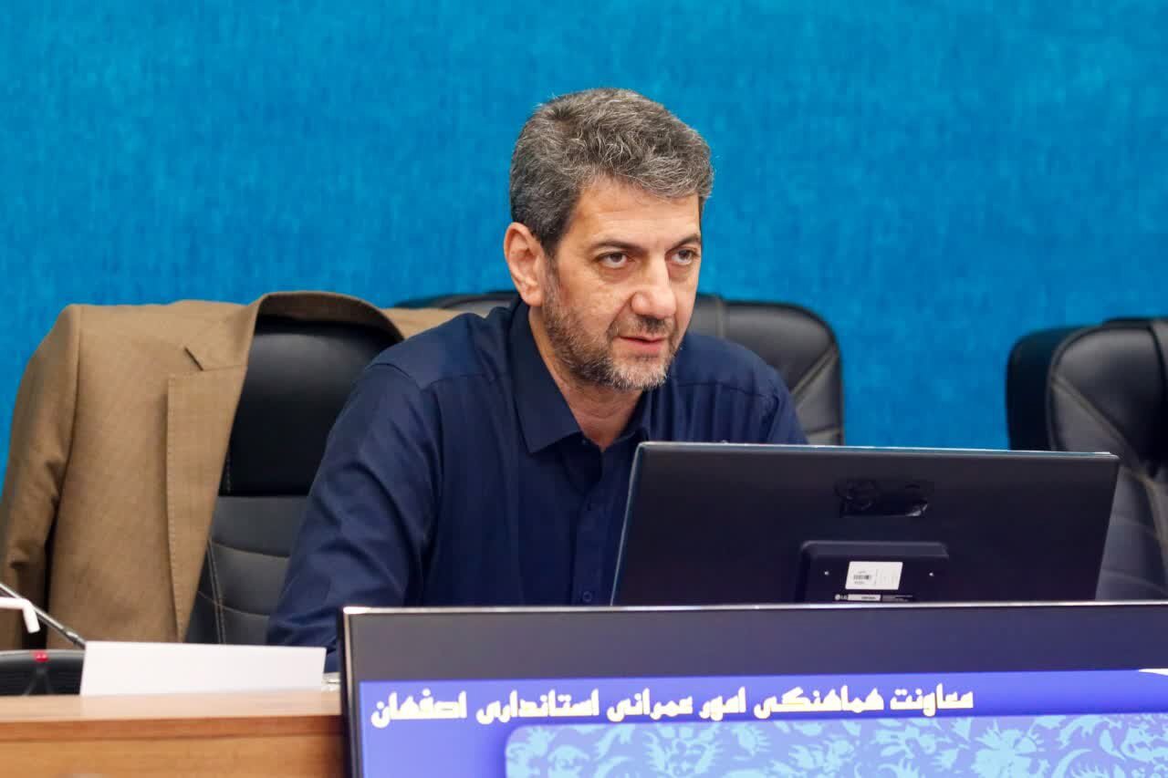 تأمین آب صنایع از طریق انتقال آب دریا در دستور کار اصفهان