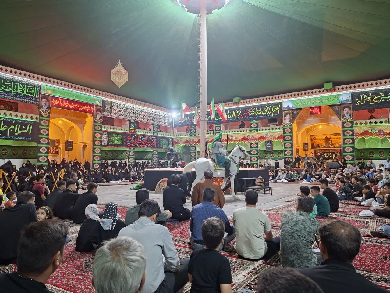 تجلی هنر تعزیه در زواره؛ مشاهیر ایران روایتگر واقعه کربلا شدند