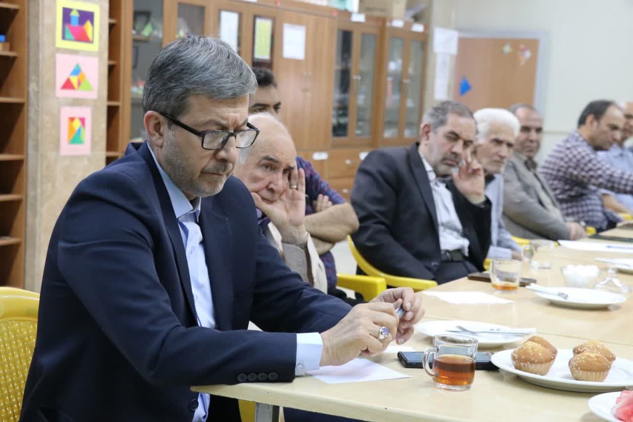 جمالی‌نژاد: فیزیک و ریاضیات» نباید دکان کنکور باشد، مسئله‌محور شوید