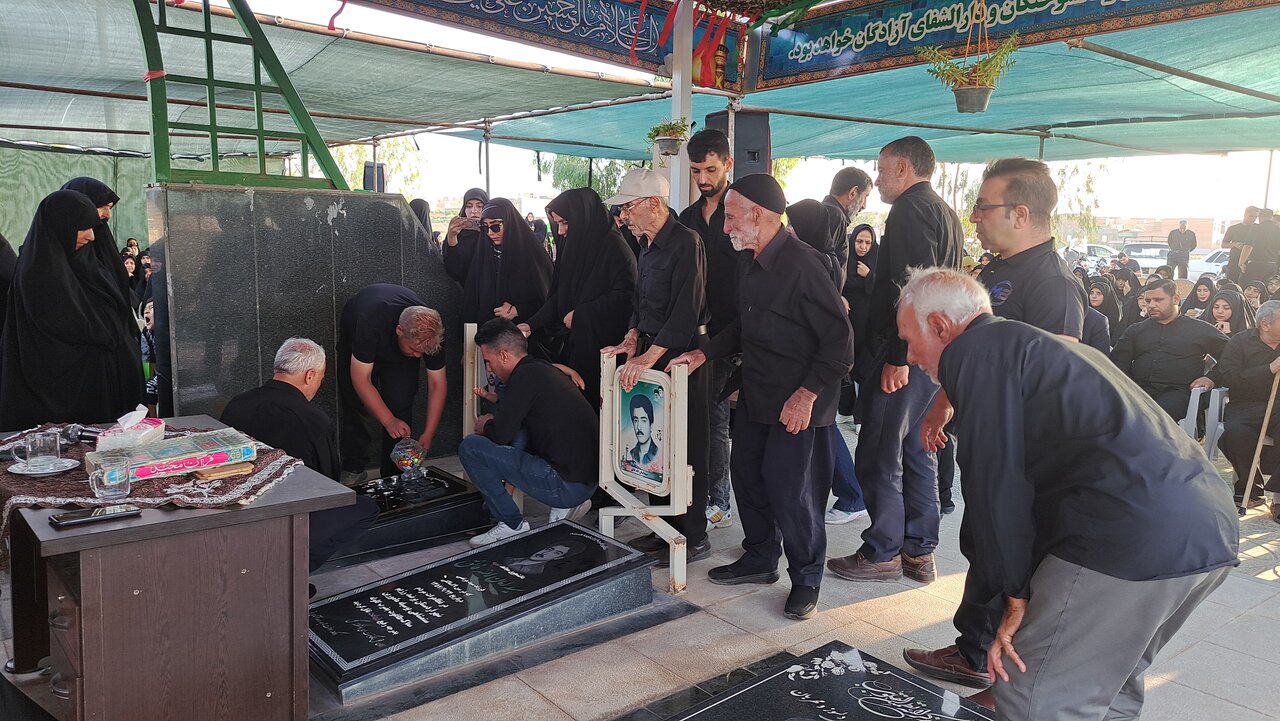 مجاهدت شهیدان، درخت انقلاب را تناورتر کرده است