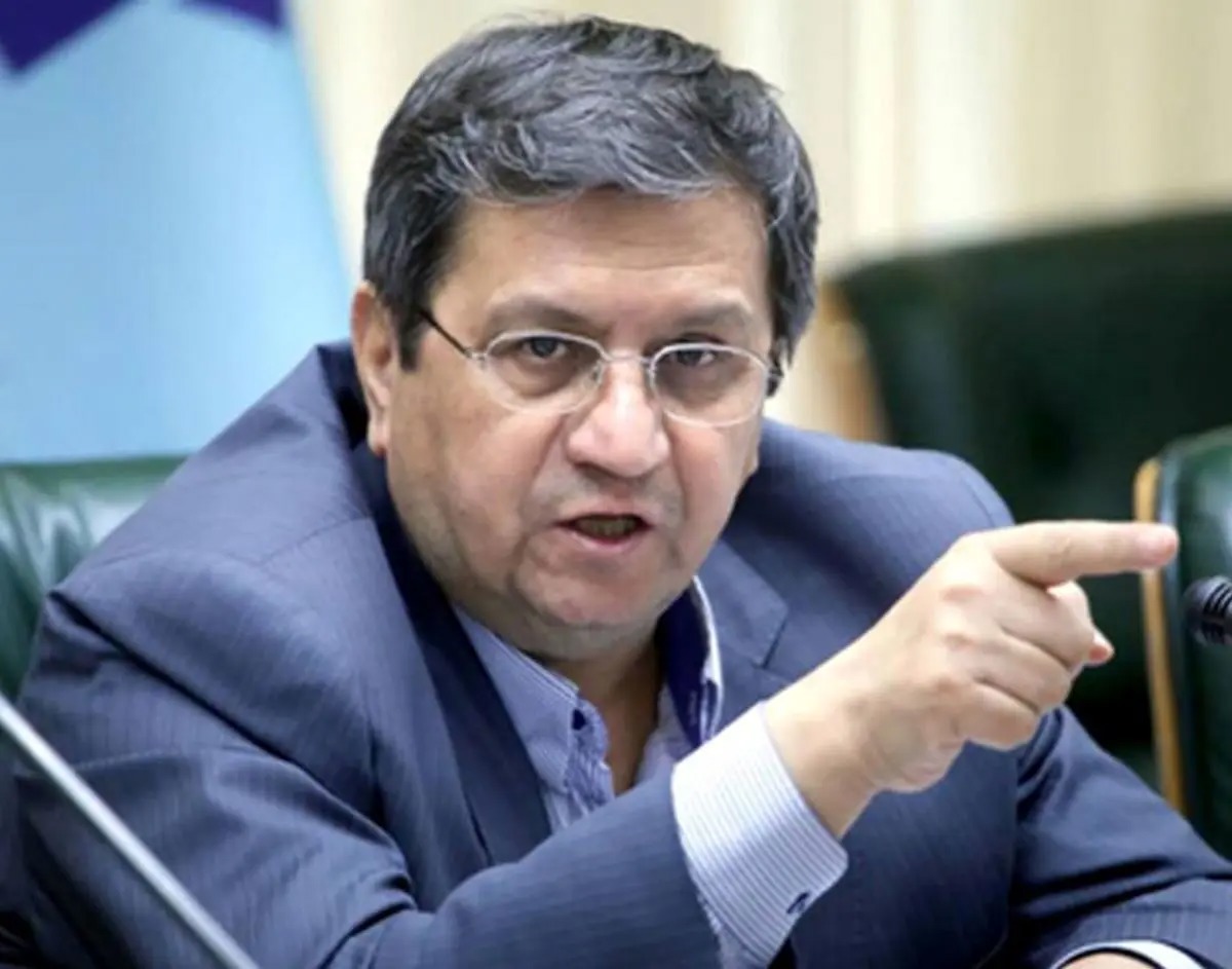 همتی: فشارهای تورمی کاهش می‌یابد