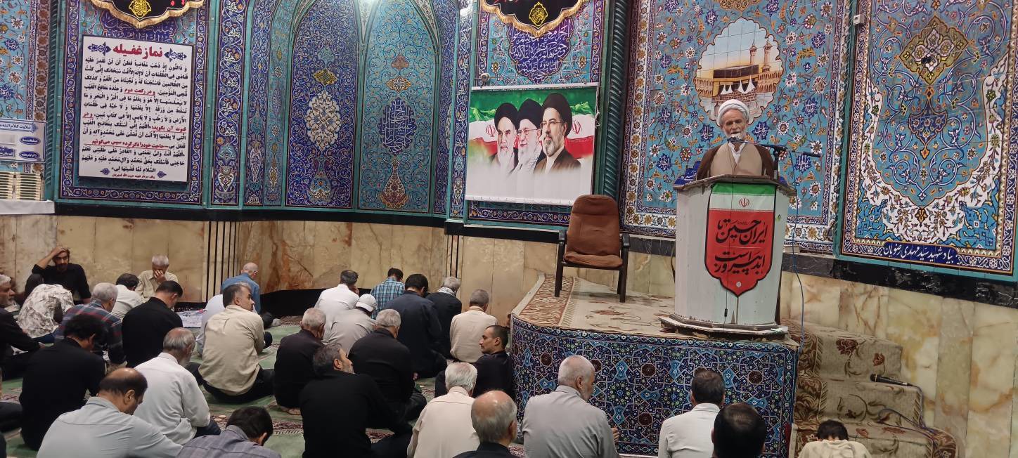 امام شهید آیت الله العظمی خامنه‌ای یک مکتب بود