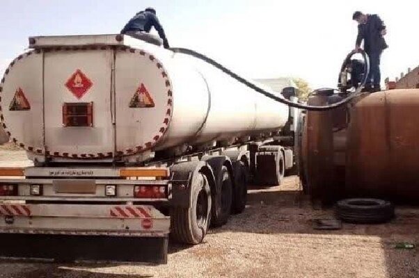 دستگیری اعضای باند حرفه‌ای سرقت سوخت در نایین؛۳۳ هزار لیتر سوخت بازگشت