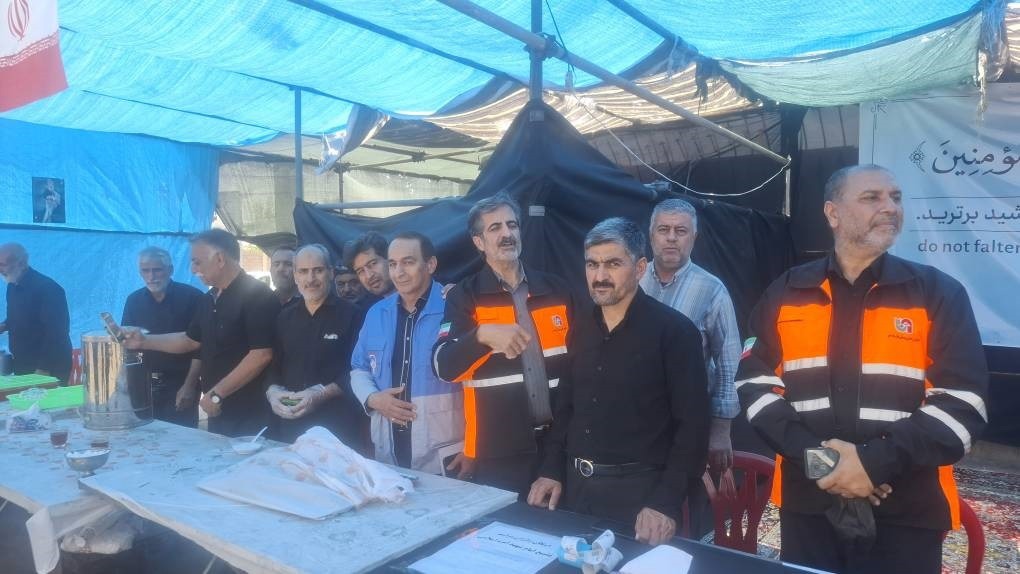 پذیرایی از زائران در جاده‌های اصفهان، قم و تهران