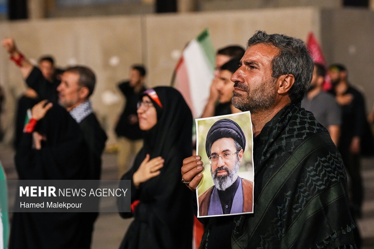از کوچه‌های همدلی تا اقیانوس سوگ؛ آخرین وداع با طعم بیعت