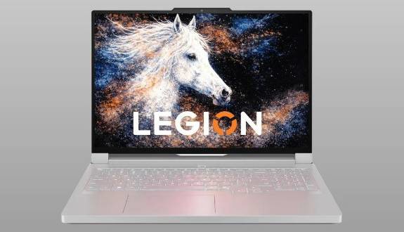 لنوو نخستین لپ تاپ گیمینگ جهان با نمایشگر OLED چاپی ۲۴۰ هرتزی را معرفی کرد
