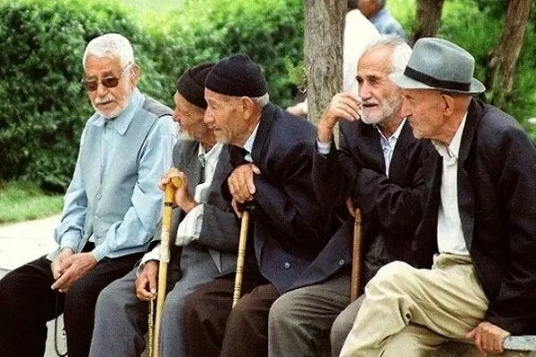 کانون بازنشستگان: ۵۰ تا ۶۰ هزار میلیارد تومان از معوقات افزایش دستمزد بازنشستگان پرداخت نشده است