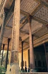 تایید انحراف ستون های کاخ موزه چهلستون