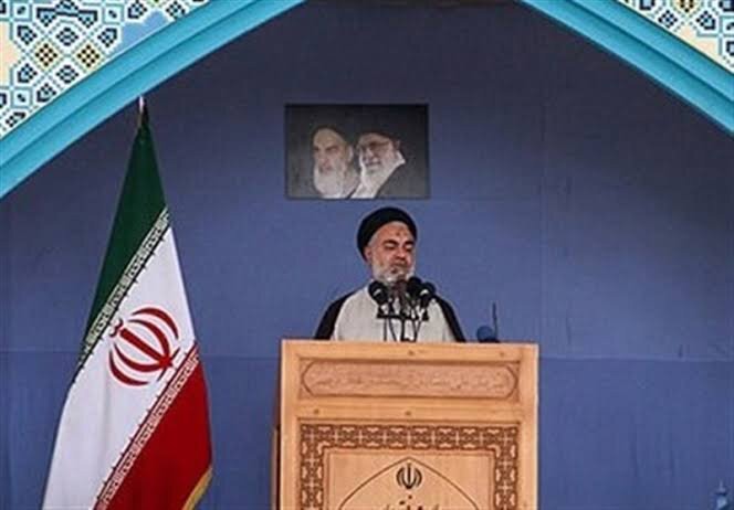 مهدوی: فشار بر گلوی ظالم در تنگه هرمز را باید بیشتر کنیم