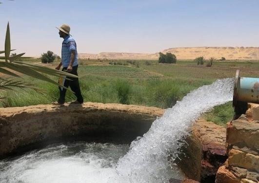 توقیف پمپاژ غیرمجاز آب در شهرستان سمیرم