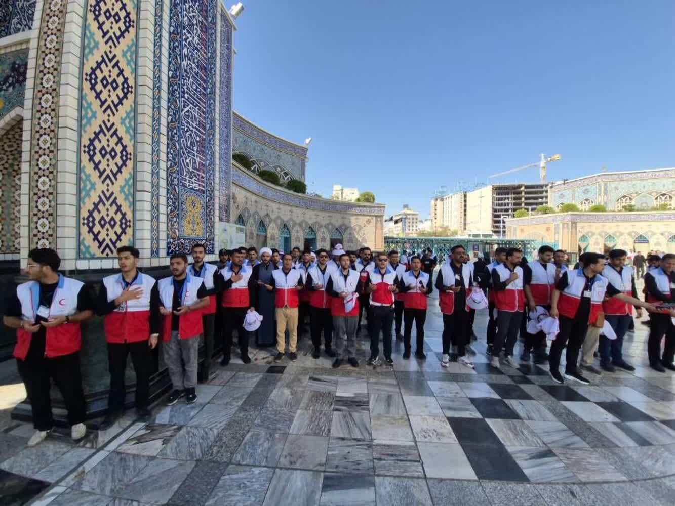 یک تجربه متفاوت برای جوانان هلال‌احمر اصفهان در حرم امام رضا(ع)