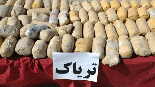 کشف محموله ۳۰۰ کیلوگرمی تریاک در اردستان