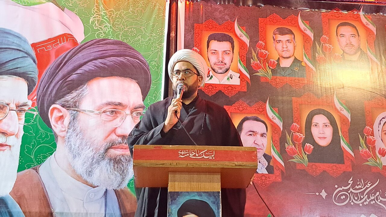 صیدی: برای عزت نزد خدا باید از دلبستگی‌ها دل کند