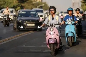 خبر تلخ در باره موتورسواری بانوان: مرگ ۱۸ زن موتورسوار در حوادث رانندگی اصفهان/ هنوز هم گواهینامه مشکل اصلی است
