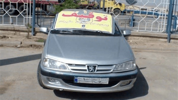توقیف پژو پارس با راننده ۱۴ساله در خمینی‌شهر