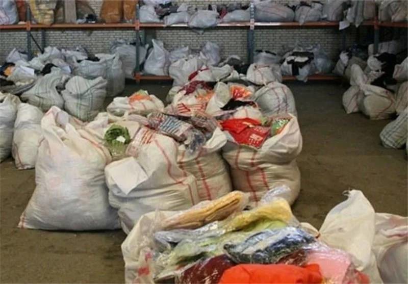 کشف یک میلیارد تومان پوشاک قاچاق در نطنز