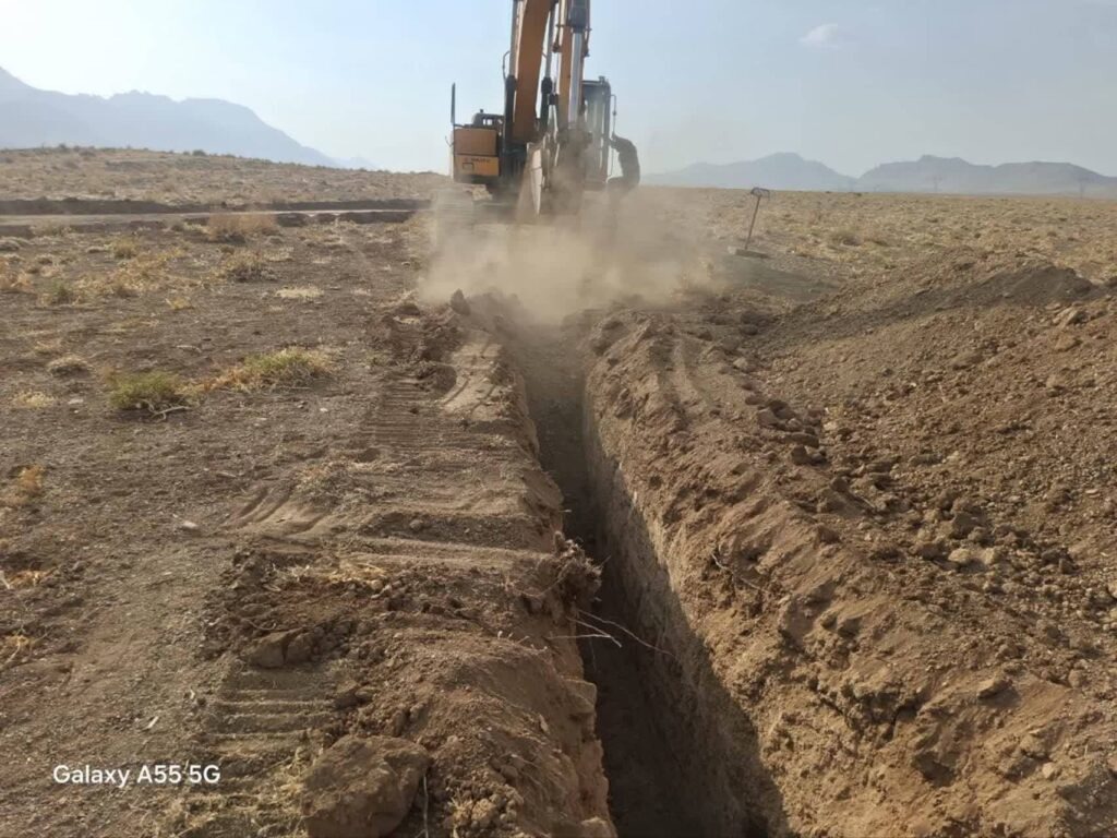 ادامه اجرای طرح آبرسانی مجتمع ۴۱ روستایی شهرستان تیران و کرون