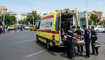 تصادف مینی‌بوس و پژو در جاده اراک_توره ۲۴ مصدوم بر جای گذاشت
